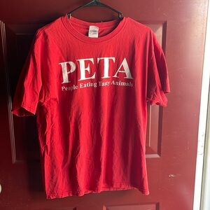 People eating tasty animals T-shirt